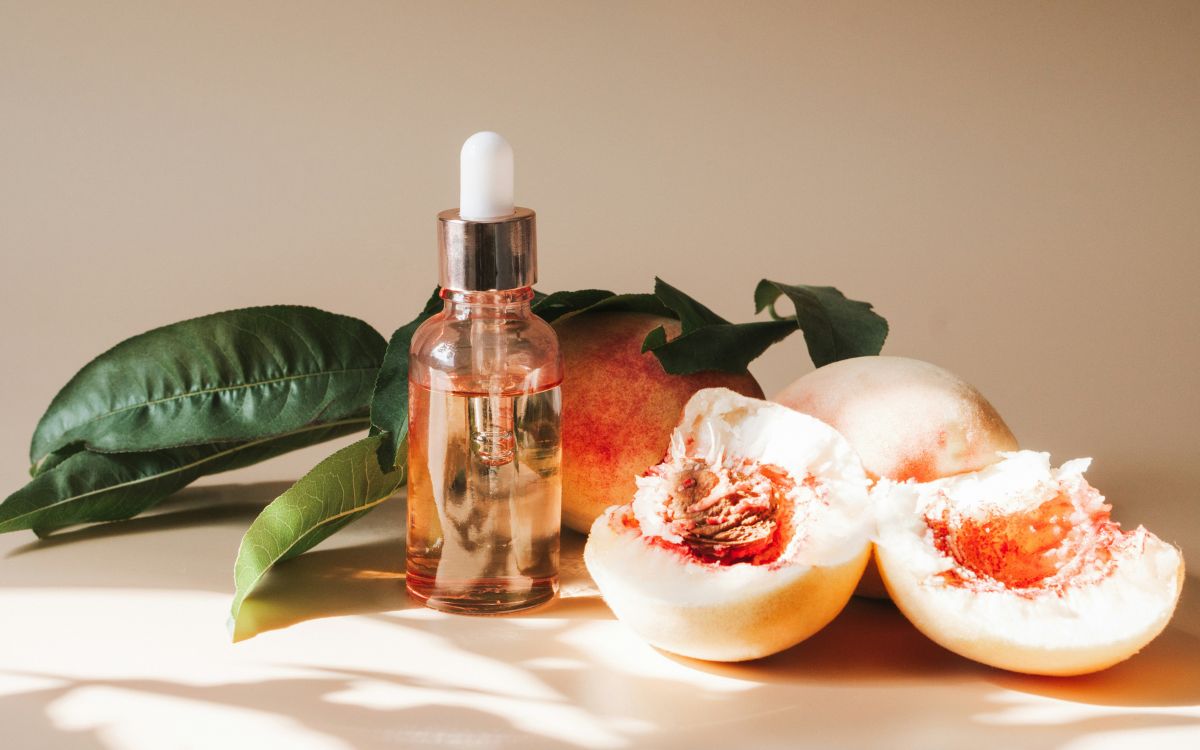 Aplicación de algas y lodos marinos sobre la piel.